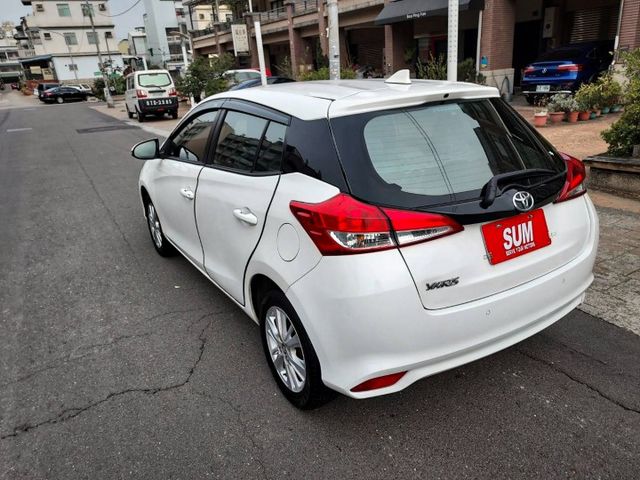 ~雙安~ABS~多功能影音~循跡防滑~場內同款多台~歡迎預約賞車~輕鬆全額貸~  第5張相片