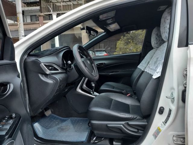 ~雙安~ABS~多功能影音~循跡防滑~場內同款多台~歡迎預約賞車~輕鬆全額貸~  第7張相片