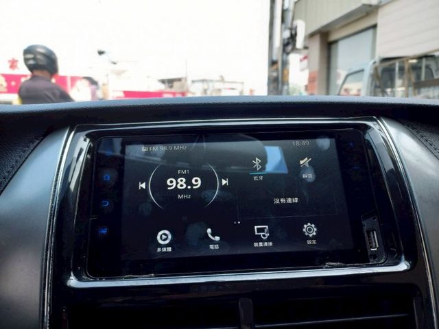 ~9 安~ABS~多功能影音~循跡防滑~場內同款多台~歡迎預約賞車~輕鬆全額貸~  第11張相片