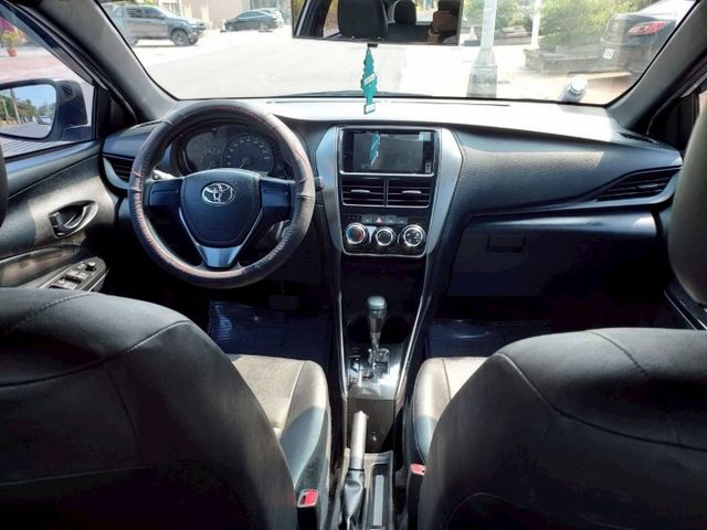 ~9 安~ABS~多功能影音~循跡防滑~場內同款多台~歡迎預約賞車~輕鬆全額貸~  第12張相片