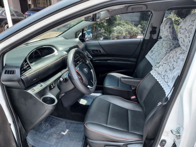 ~豪華PLUS版~I-KEY~定速~車門感應~電滑門~4安~循跡防滑~盲點偵測~場內同款車多台~輕鬆全額貸  第7張相片