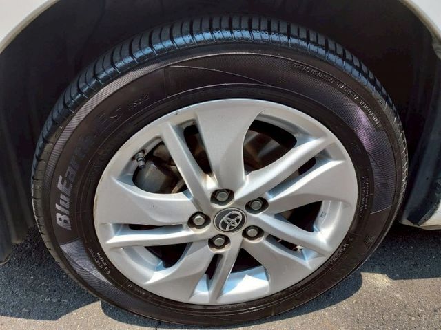 ~豪華PLUS版~I-KEY~定速~車門感應~電滑門~4安~循跡防滑~盲點偵測~場內同款車多台~輕鬆全額貸  第14張相片