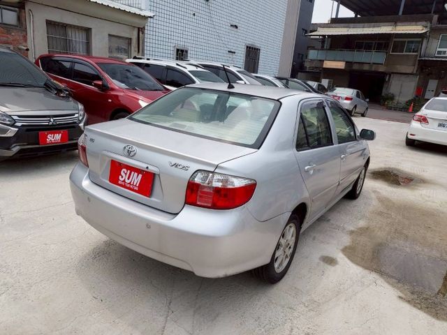 ~雙安~ABS~超值美車~最佳代步首選~場內同款車數十台~歡迎預約賞車~輕鬆全額貸~  第4張相片