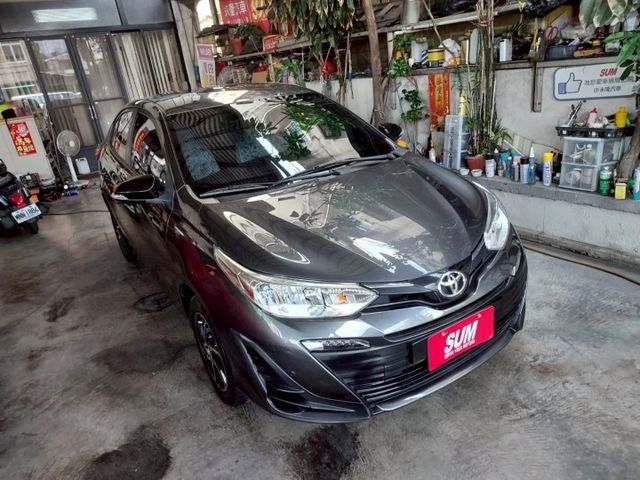 ~僅開3萬公里~9 安~尋基防滑~多功能影音~倒車顯影~場內同款車多台~歡迎輕鬆全額貸~  第3張相片