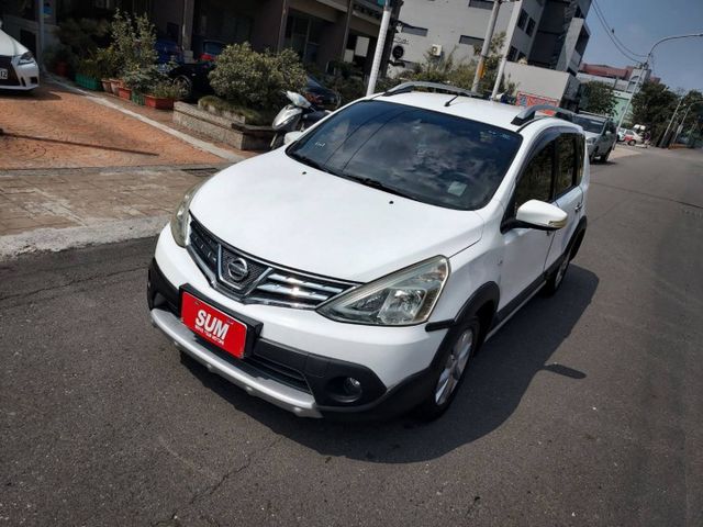 ~I-KEY~行李架~多功能影音~倒車顯影~9成新輪胎~同款車多台~歡迎預約賞車~輕鬆全額貸~  第2張相片