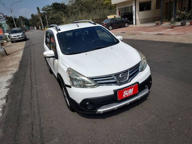 ~I-KEY~行李架~多功能影音~倒車顯影~9成新輪胎~同款車多台~歡迎預約賞車~輕鬆全額貸~  第3張相片