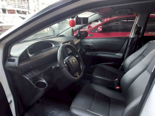 ~I-KEY~車門感應~多功能影音~循跡防滑~衛星導航~倒車顯影~場內同款多台~歡迎預約賞車~輕鬆全額貸~  第7張相片