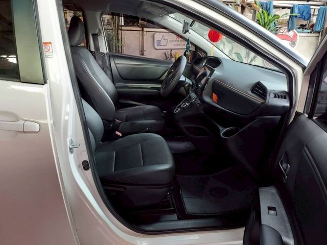 ~I-KEY~車門感應~多功能影音~循跡防滑~衛星導航~倒車顯影~場內同款多台~歡迎預約賞車~輕鬆全額貸~  第8張相片