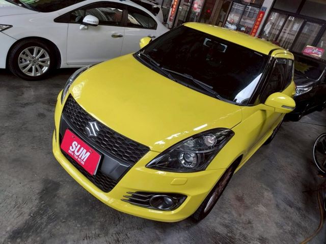 ~Sport版~I-KEY~恆溫~6安~換檔撥片~循跡防滑~17吋鋁圈~歡迎預約賞車~輕鬆全額貸~  第2張相片