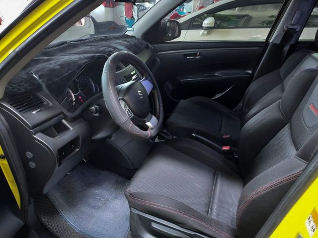 ~Sport版~I-KEY~恆溫~6安~換檔撥片~循跡防滑~17吋鋁圈~歡迎預約賞車~輕鬆全額貸~  第7張相片