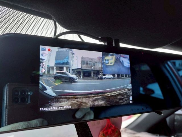 ~僅開5萬公里~9安~恆溫~循跡防滑~場內同款車多台~歡迎預約賞車~輕鬆全額貸~  第13張相片