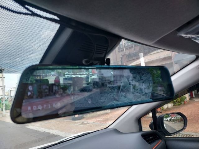 ~I-KEY~8顆安全氣囊~多功能螢幕~ABS~循跡防滑~摸門~車道偏移~場內同台車多台~歡迎預約賞車~輕鬆全額貸~  第15張相片