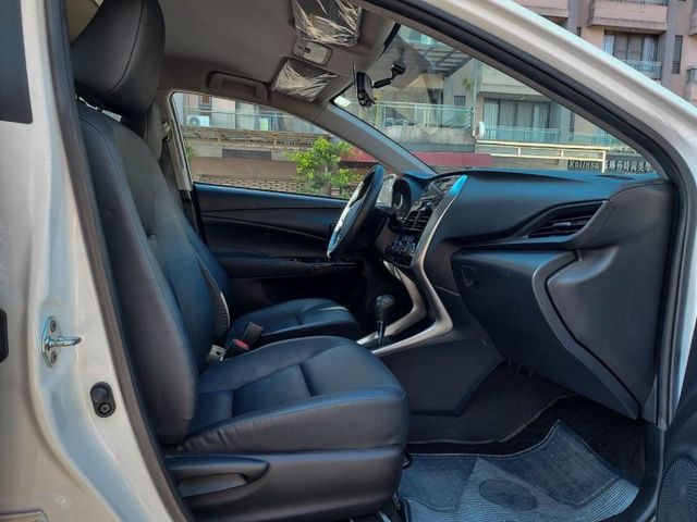 ~僅跑2萬公里~9顆安全氣囊~循跡防滑~ISOFIX~場內同款車多台~歡迎預約賞車~輕鬆全額貸~  第8張相片