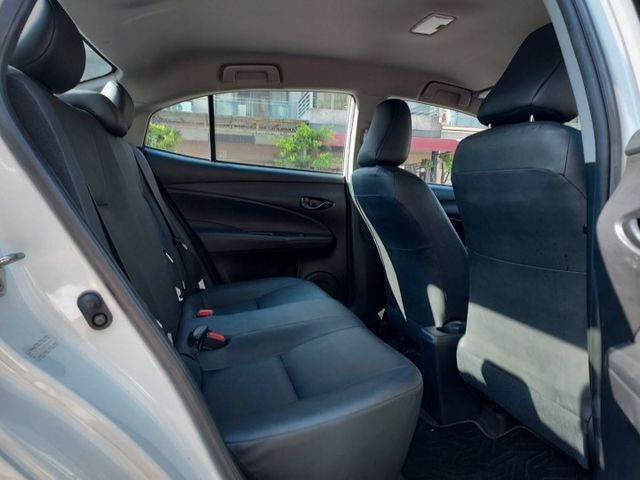 ~僅跑2萬公里~9顆安全氣囊~循跡防滑~ISOFIX~場內同款車多台~歡迎預約賞車~輕鬆全額貸~  第10張相片