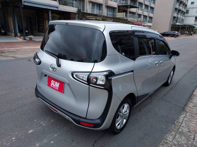 僅開3萬公里I-KEY~車門感應~恆溫~6安~車道偏移~循跡防滑~多功能影音~場內同款車多台~歡迎預約賞車~輕鬆全額貸~  第4張相片