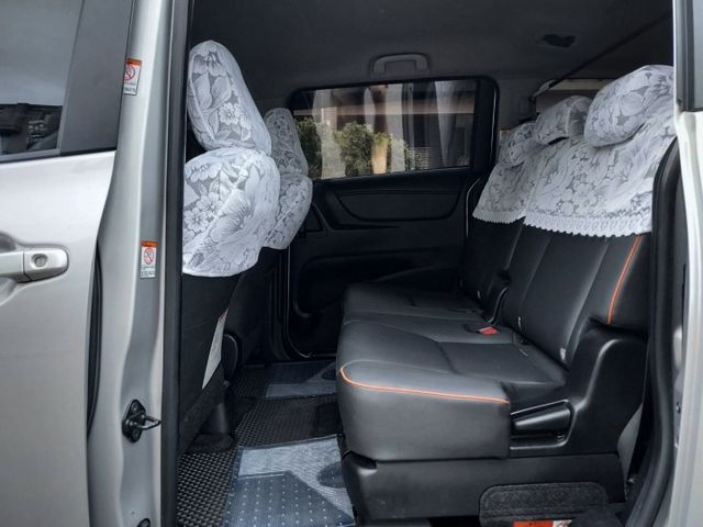 僅開3萬公里I-KEY~車門感應~恆溫~6安~車道偏移~循跡防滑~多功能影音~場內同款車多台~歡迎預約賞車~輕鬆全額貸~  第9張相片
