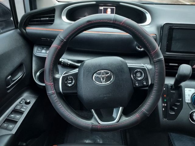 僅開3萬公里I-KEY~車門感應~恆溫~6安~車道偏移~循跡防滑~多功能影音~場內同款車多台~歡迎預約賞車~輕鬆全額貸~  第12張相片