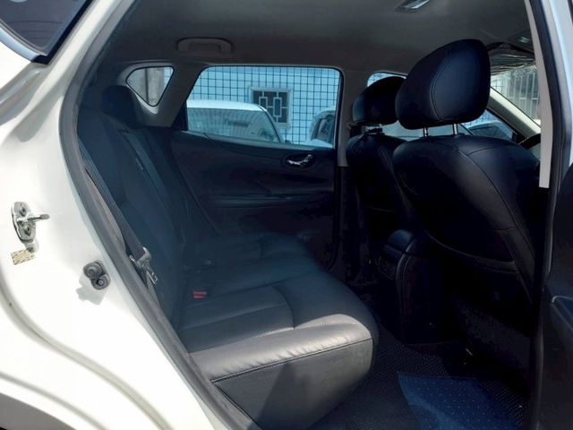 ~雙安~ABS~多功能影音~倒車影像~場內同款車多台~歡迎預約賞車~輕鬆全額貸~  第10張相片