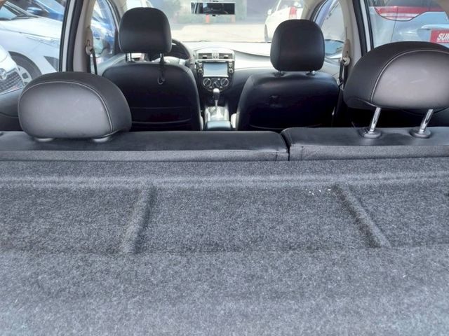~雙安~ABS~多功能影音~倒車影像~場內同款車多台~歡迎預約賞車~輕鬆全額貸~  第12張相片
