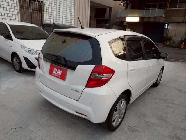 ~定速~雙安~ABS~場內同款車多台~歡迎預約賞車~輕鬆全額貸~  第4張相片