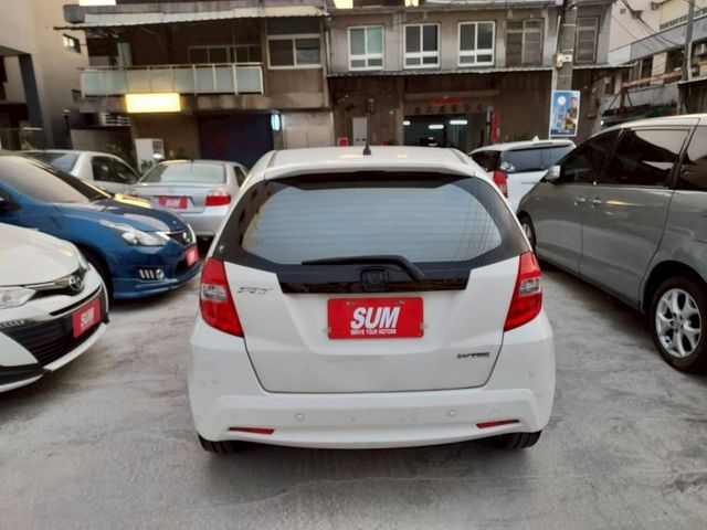 ~定速~雙安~ABS~場內同款車多台~歡迎預約賞車~輕鬆全額貸~  第6張相片