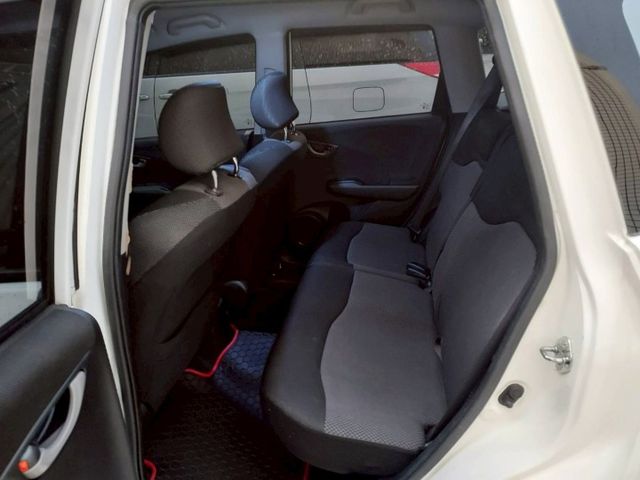 ~定速~雙安~ABS~場內同款車多台~歡迎預約賞車~輕鬆全額貸~  第9張相片