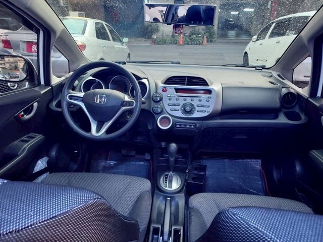 ~定速~雙安~ABS~場內同款車多台~歡迎預約賞車~輕鬆全額貸~  第11張相片