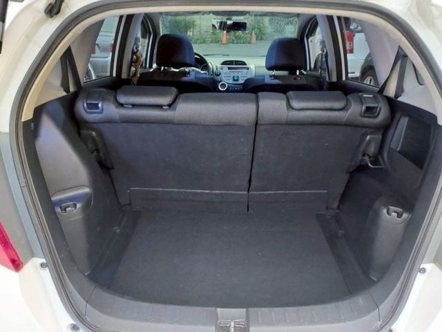 ~定速~雙安~ABS~場內同款車多台~歡迎預約賞車~輕鬆全額貸~  第13張相片