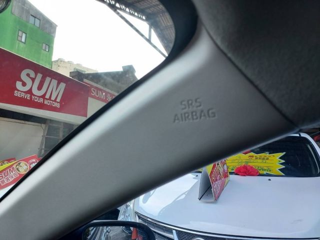 加碼贈送全新安卓機~7顆安全氣囊~循跡防滑~場內同款車多台~歡迎預約賞車~輕鬆全額貸~  第12張相片