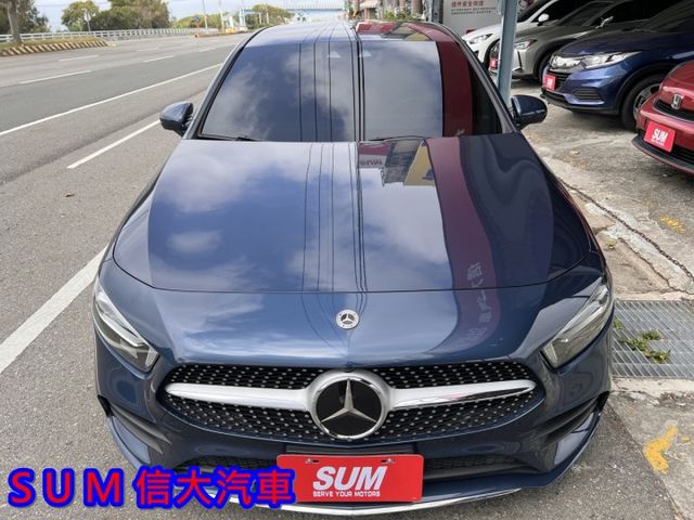 21年式單寧藍.有23P .4門摸門.一手車.里程保證.定速.原廠保養.膝部氣囊.數位儀表.盲點.前後雷達顯示.換檔撥片  第3張相片