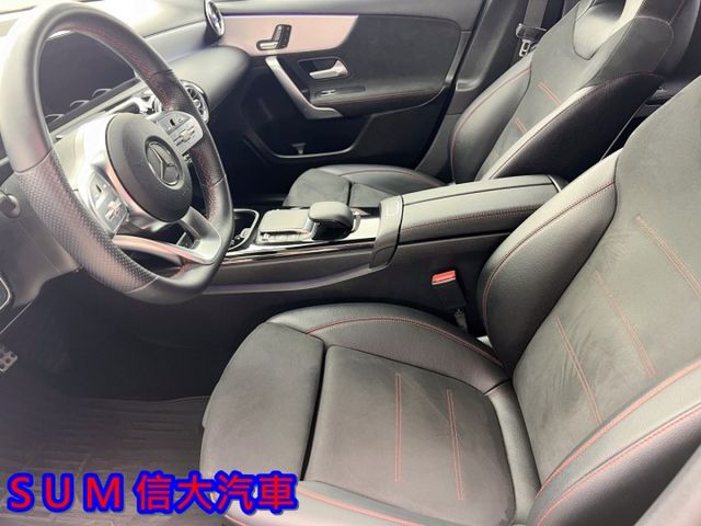 21年式單寧藍.有23P .4門摸門.一手車.里程保證.定速.原廠保養.膝部氣囊.數位儀表.盲點.前後雷達顯示.換檔撥片  第10張相片