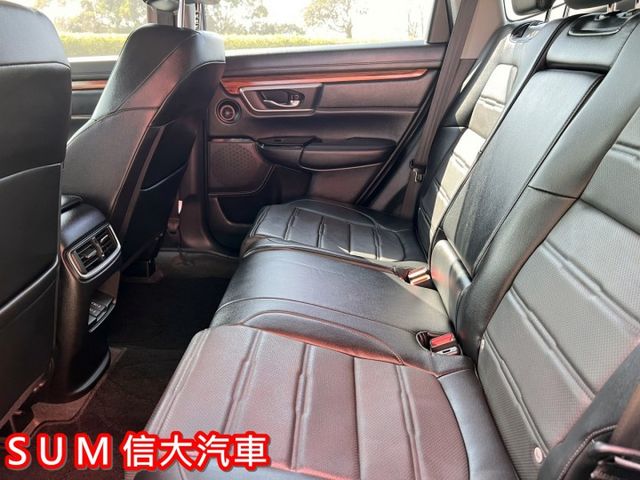 S頂級版.天窗.感應式電尾門.一手車.原廠保養.有YES認證.有保固  第10張相片