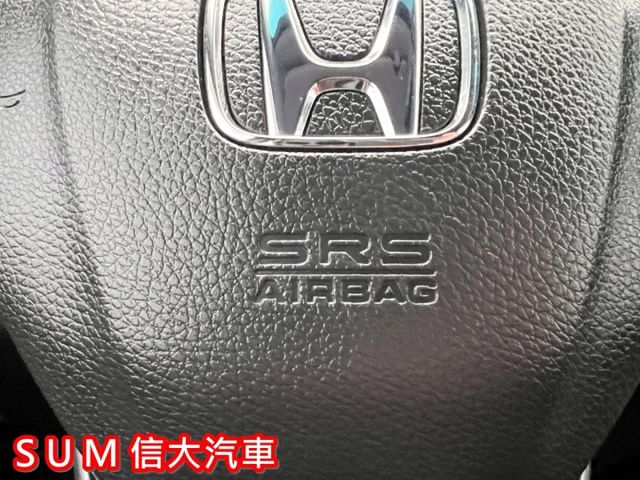 S頂級版.天窗.感應式電尾門.一手車.原廠保養.有YES認證.有保固  第16張相片