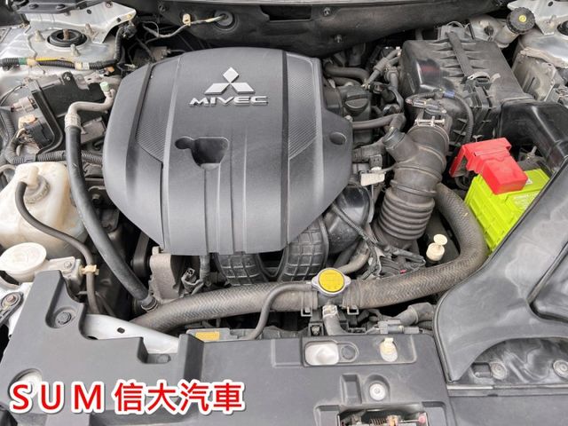 一手車.里程保證.經典好車.里程保證.好開.  第15張相片