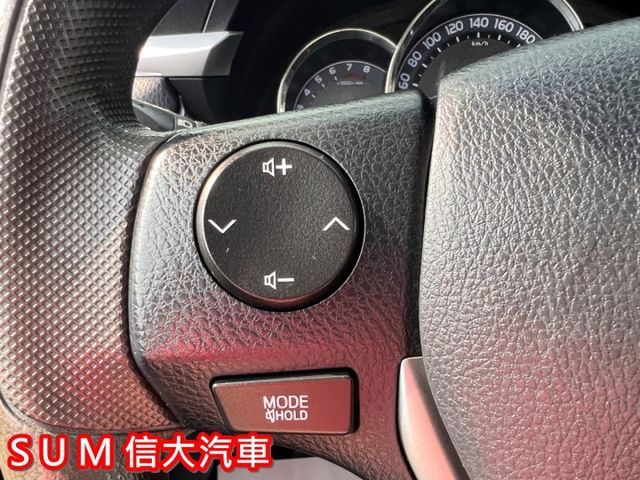 一手車.里程保證.有YES認證有保固.全車原鈑件  第12張相片