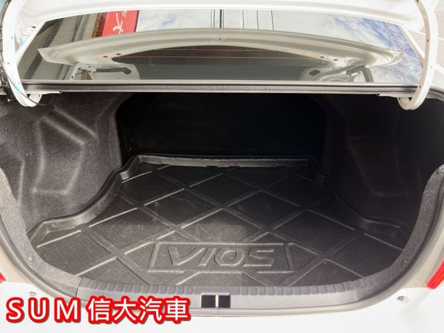 一手車.里程保證.有認證.有保固.全車原鈑件  第14張相片