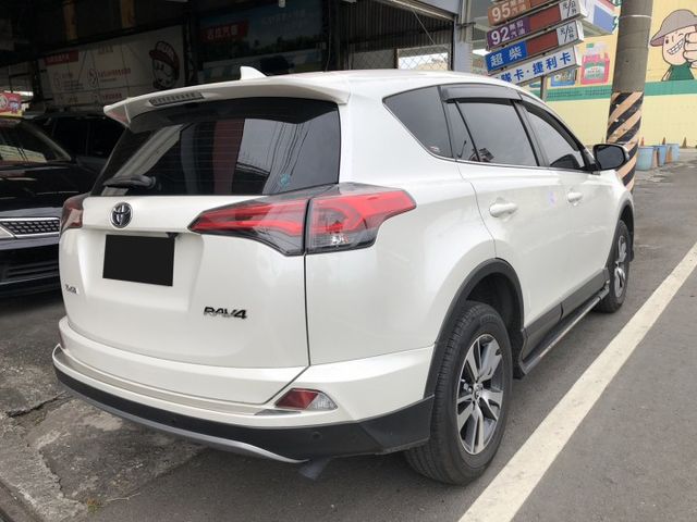 RAV4  第18張相片