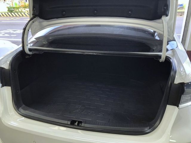 ALTIS  第18張相片