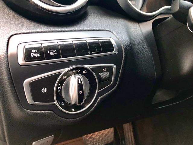 C-CLASS SEDAN W205  第9張相片