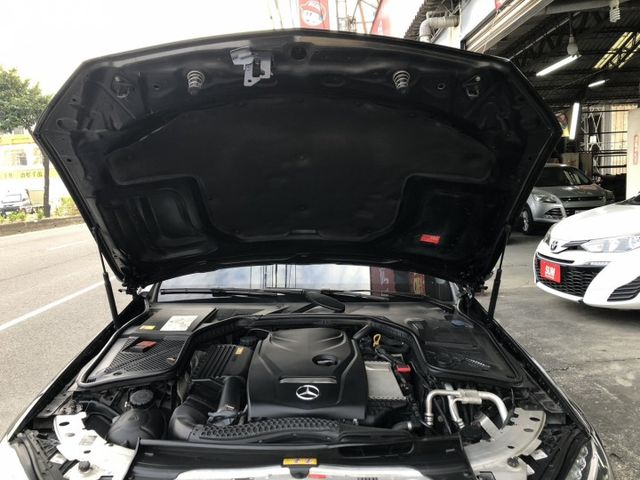 C-CLASS SEDAN W205  第18張相片