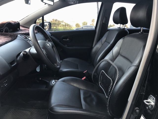 YARIS  第5張相片