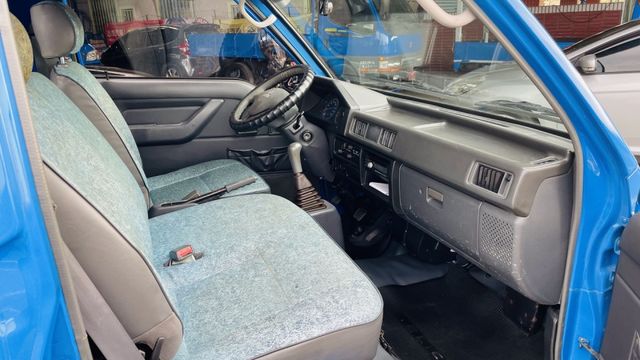 SUPER DELICA  第14張相片