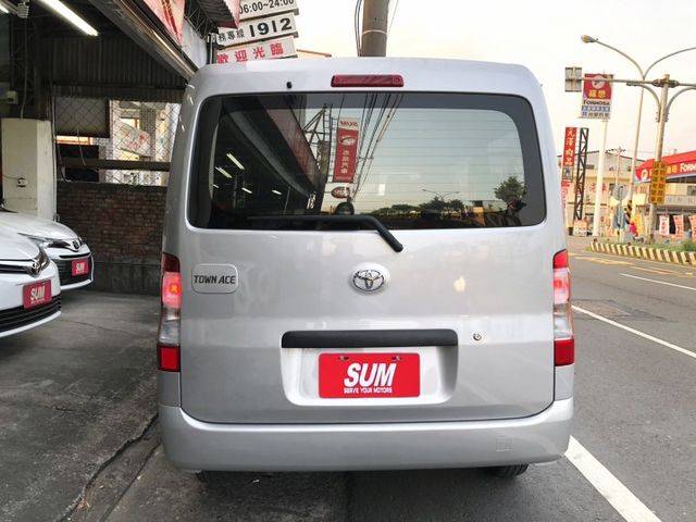 TOWN ACE VAN  第3張相片