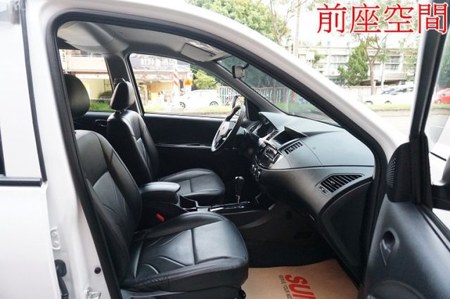 豪華型.鋁圈.後座空調.一手車.只跑3萬.全程原廠保養.全車100%原版件.車美如新.零頭款.可全額貸  第6張相片