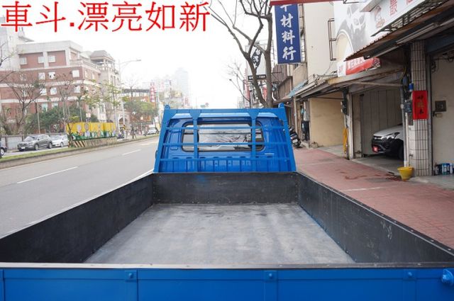 得利卡貨車.一手車.只跑9萬.全程原廠保養.全車100%原鈑件.車美如新.零頭款.可全額貸  第5張相片
