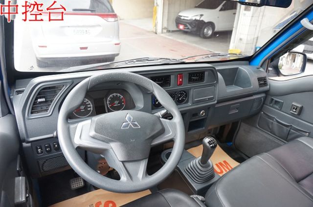 得利卡貨車.一手車.只跑9萬.全程原廠保養.全車100%原鈑件.車美如新.零頭款.可全額貸  第6張相片