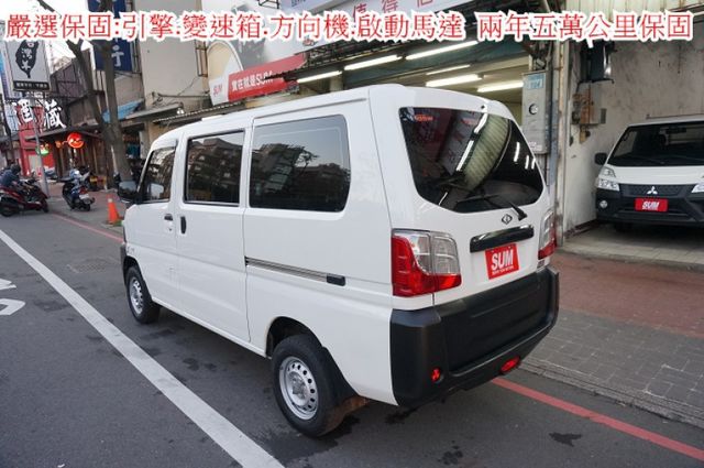 菱利廂車.2人座.一手車.只跑7萬.全程原廠保養.全車100%原鈑件.車美如新.零頭款.可全額貸  第3張相片