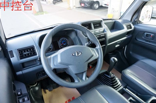菱利廂車.2人座.一手車.只跑7萬.全程原廠保養.全車100%原鈑件.車美如新.零頭款.可全額貸  第5張相片