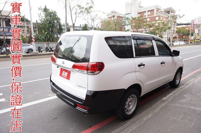 一手車.只跑3萬.全程原廠保養.全車100%原版件.車美如新.零頭款.可全額貸  第4張相片