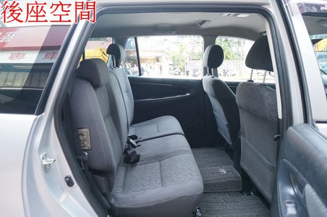 E版.鋁圈.後座空調.只跑18萬.全車100%原鈑件.車美如新.保證一看就會喜歡.零頭款.可全額貸  第7張相片